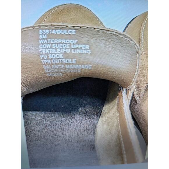 BLONDO Dulce Tan Suede Waterproof Loafers Lug Sole Chunky Heel Size 8 EUC - Picture 4 of 5